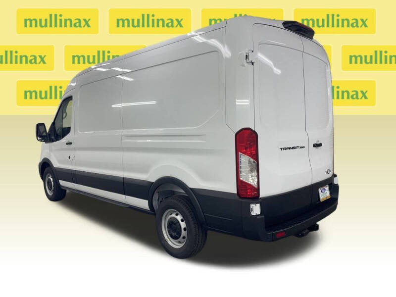 2026 Ford Transit 250