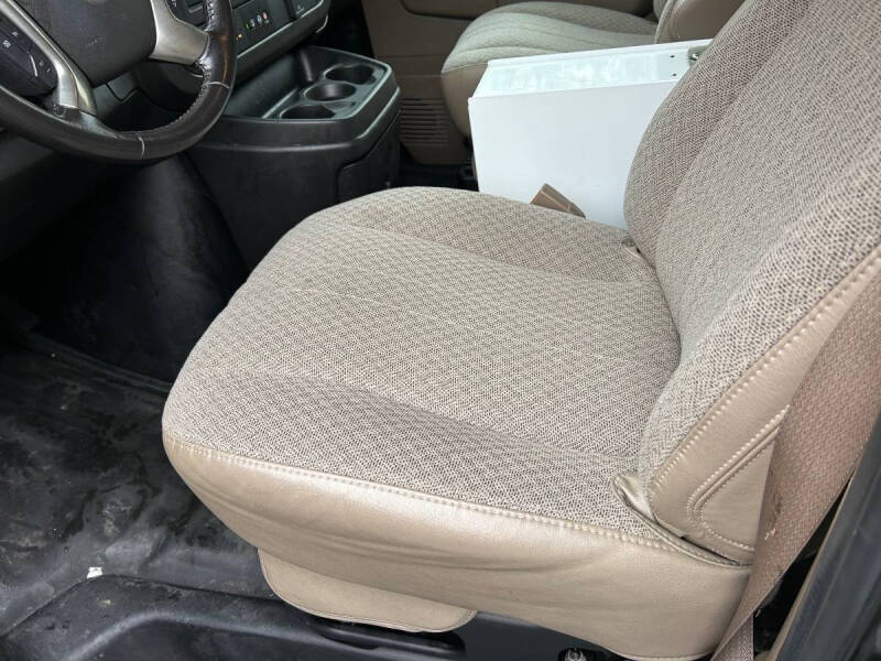 2019 Chevrolet Express 2500