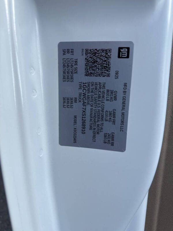 2025 Chevrolet Express 2500