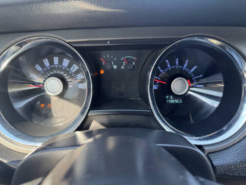 2012 Ford Mustang V6