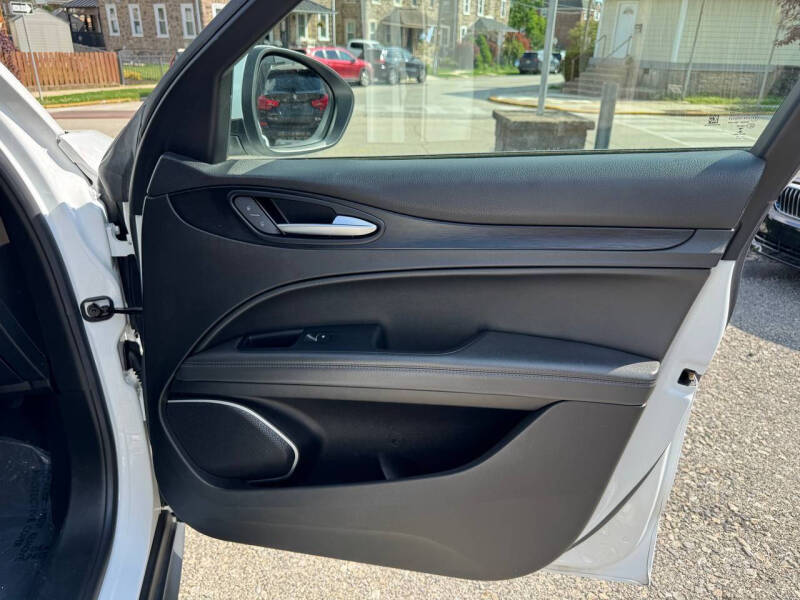 2018 Alfa Romeo Stelvio Base - Photo 13