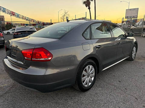 2012 Volkswagen Passat S PZEV