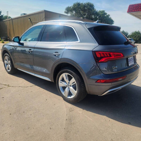 2018 Audi Q5 2.0T quattro Premium Plus