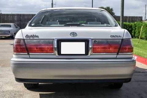 2000 Toyota Crown