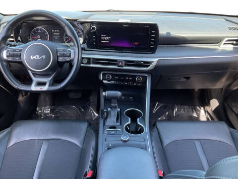 2022 Kia K5