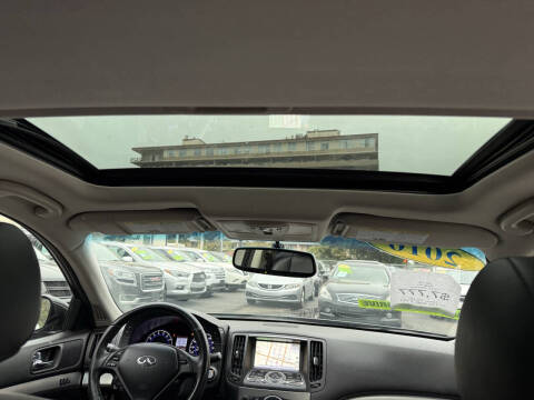 2010 Infiniti G37 Sedan x