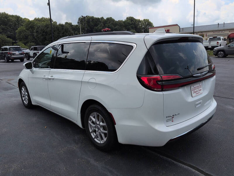 2022 Chrysler Pacifica Touring L