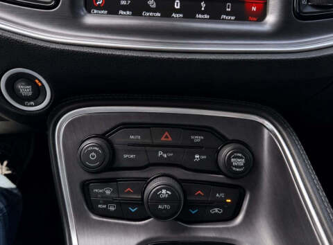 2018 Dodge Challenger SXT Plus