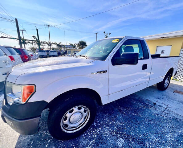 2012 Ford F-150 XL's photo