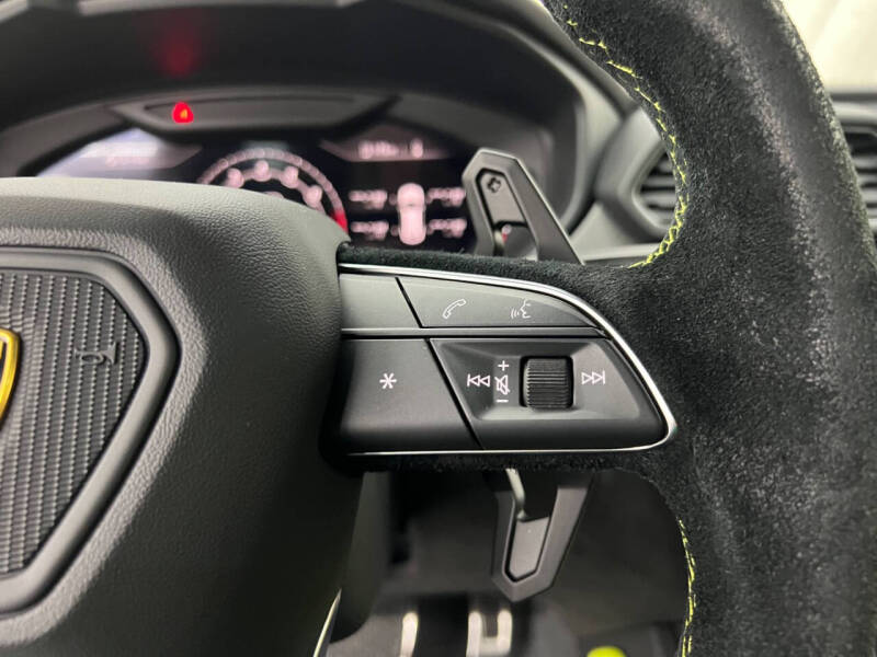 2022 Lamborghini Urus