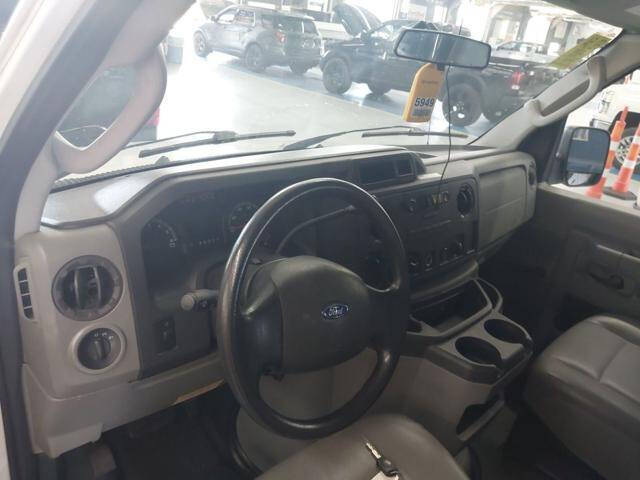 2010 Ford E-Series E-250