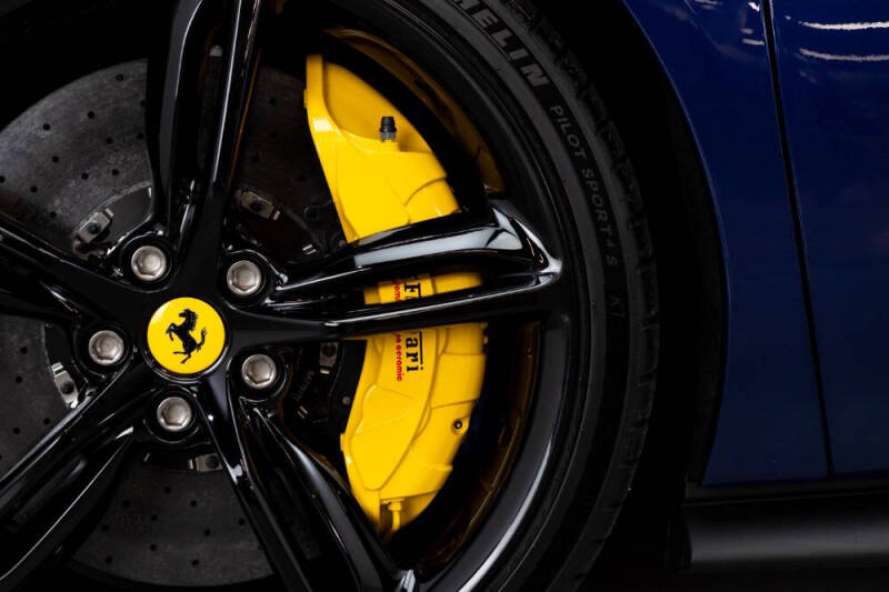 2023 Ferrari 296 GTS