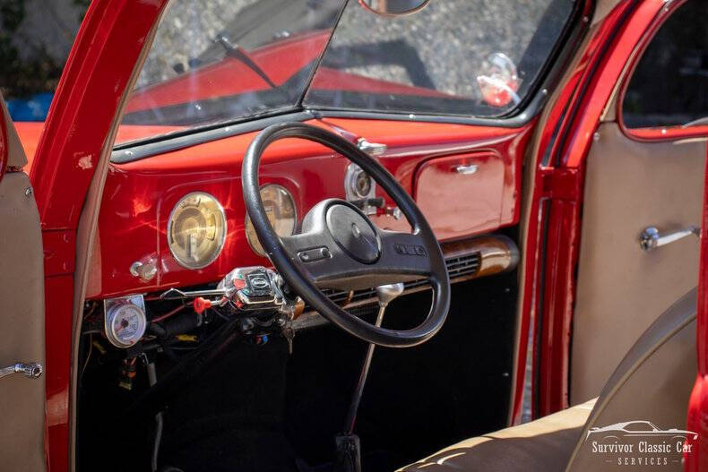 1937 Ford Tudor