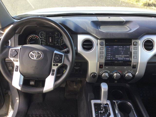 2018 Toyota Tundra SR5