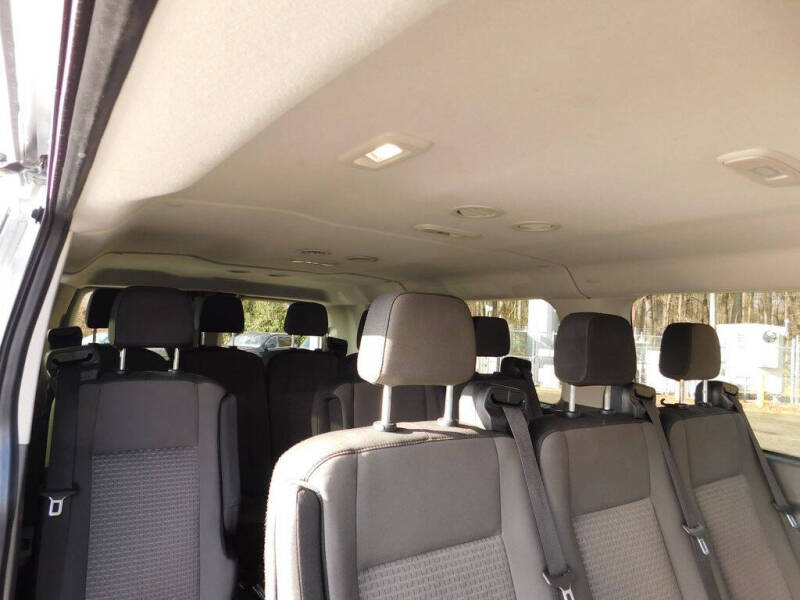 2023 Ford Transit 350 XLT