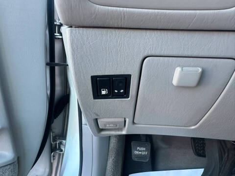2005 Lexus ES 330