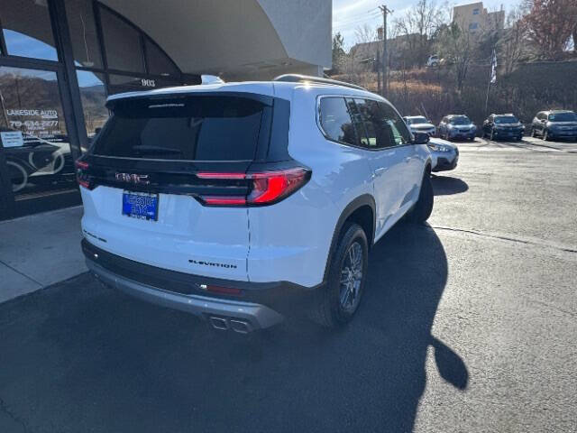 2025 GMC Acadia Elevation