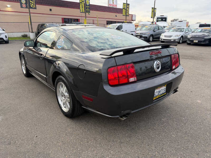 2008 Ford Mustang GT Deluxe