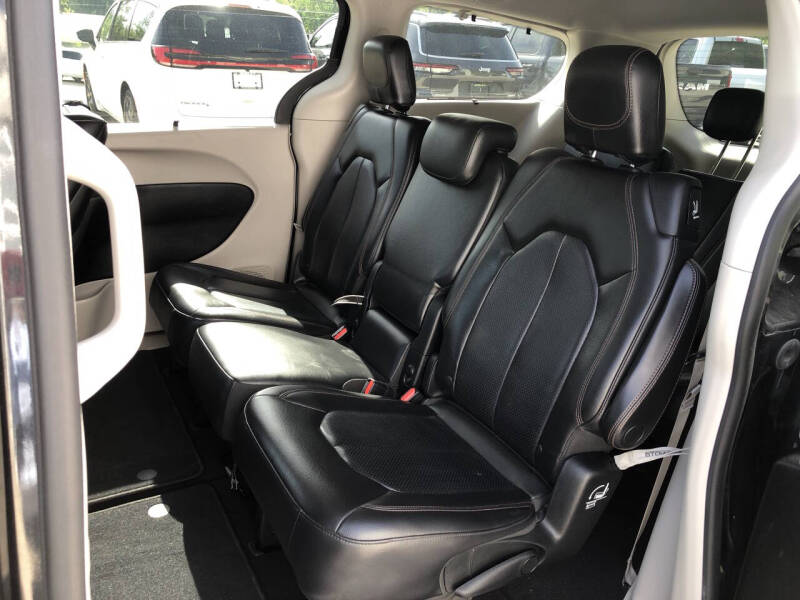 2018 Chrysler Pacifica Touring L Plus