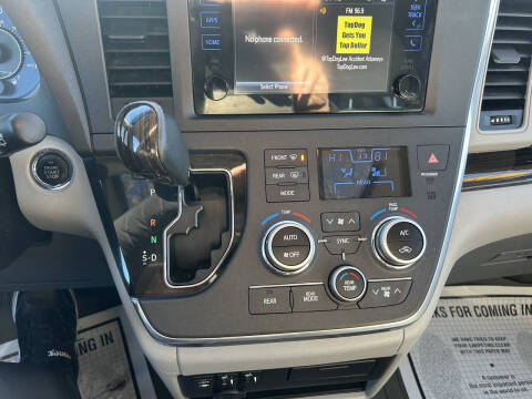 2015 Toyota Sienna XLE 7-Passenger