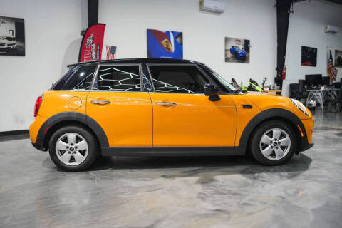 2016 MINI Hardtop 4 Door Cooper