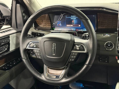2022 Lincoln Navigator Black Label