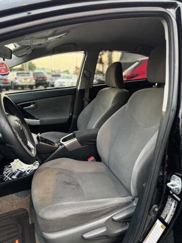 2015 Toyota Prius Three