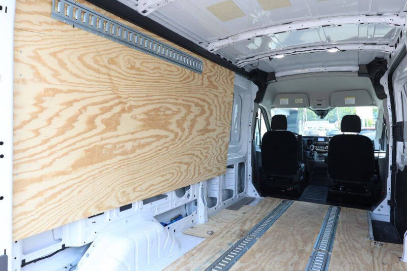 2025 Ford Transit 250