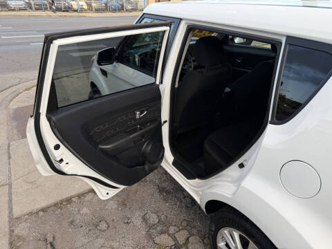 2013 Kia Soul +