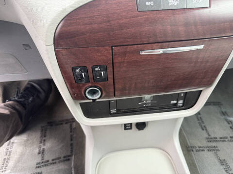 2014 Toyota Sienna Limited 7-Passenger