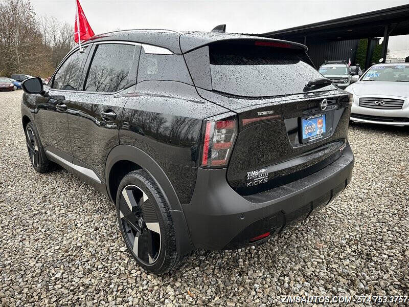 2025 Nissan Kicks SR