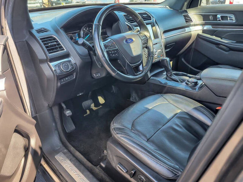 2017 Ford Explorer Limited