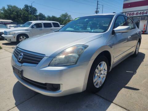 2009 Nissan Altima for sale at Quallys Auto Sales in Olathe KS