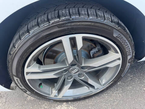 2017 Audi A4 2.0T quattro Premium Plus