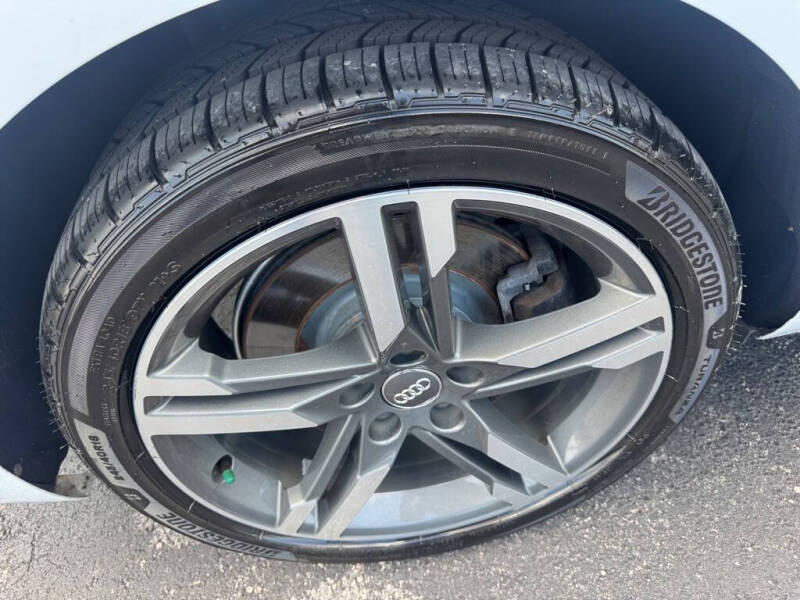 2017 Audi A4 2.0T quattro Premium Plus