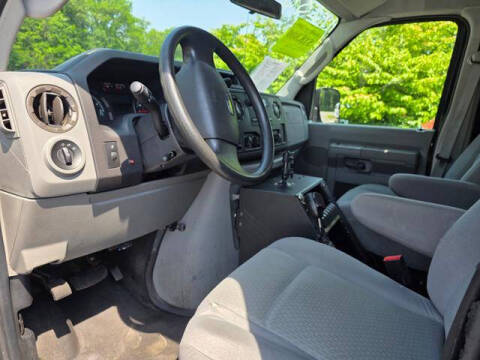 2009 Ford E-Series E-350 SD