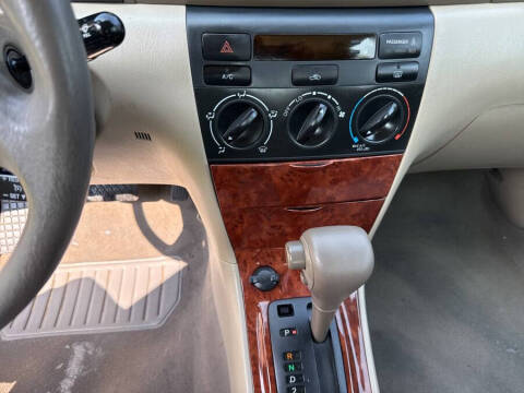 2005 Toyota Corolla