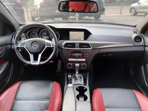 2012 Mercedes-Benz C-Class C 63 AMG