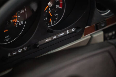 1986 Mercedes-Benz 560-Class 560 SL
