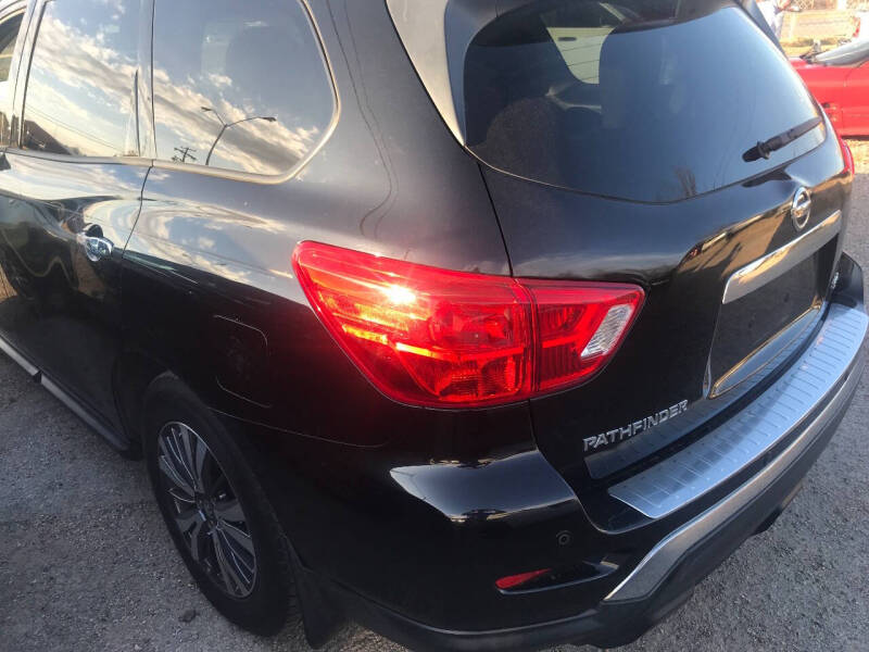 2017 Nissan Pathfinder S