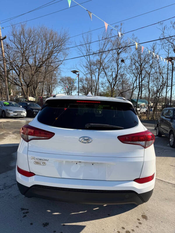 2018 Hyundai Tucson SE