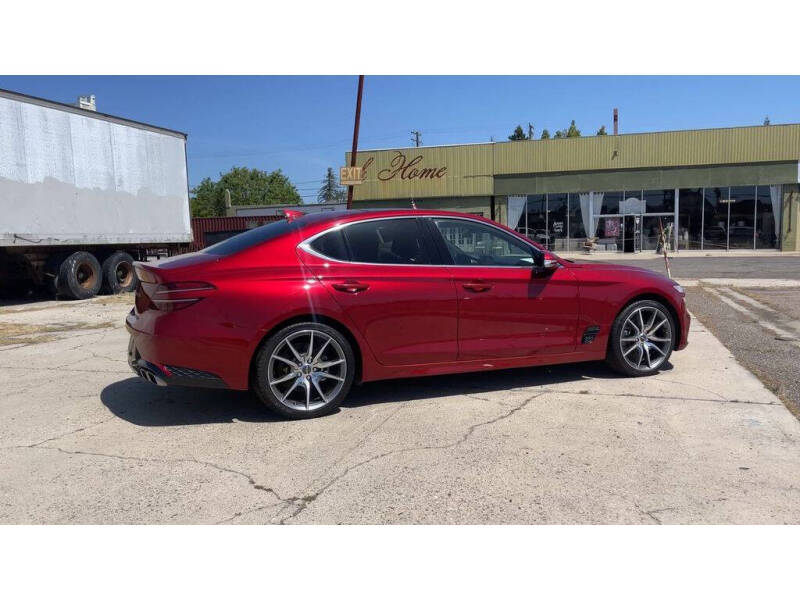 2022 Genesis G70