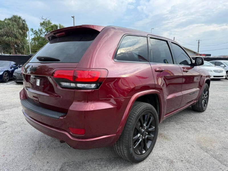 2020 Jeep Grand Cherokee Laredo