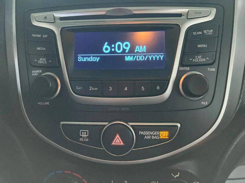 2016 Hyundai Accent SE