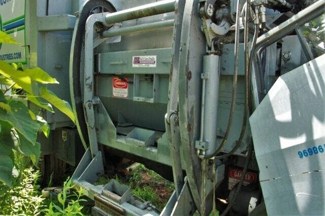 2009 Autocar WXLL
