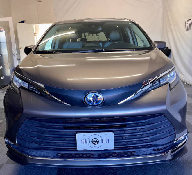 2021 Toyota Sienna XLE 7-Passenger