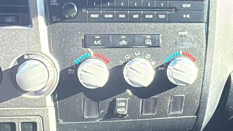 2011 Toyota Tundra Grade