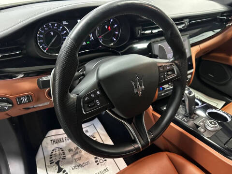 2022 Maserati Quattroporte Modena Q4