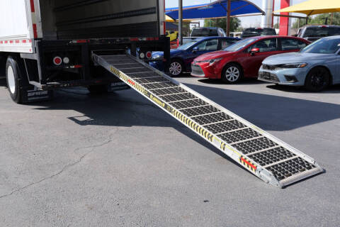 2014 Freightliner M2 106