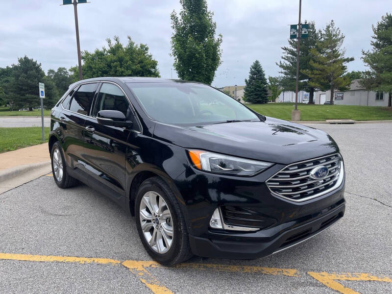 2020 Ford Edge Titanium
